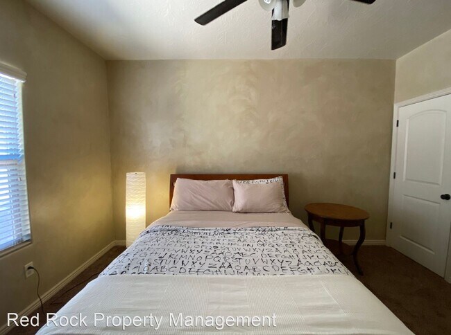 Foto del edificio - 4 br, 2 bath House - 236  E Stonehedge Dr