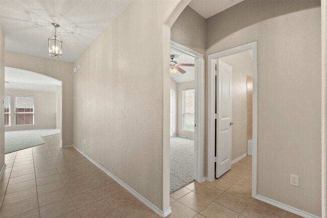 Building Photo - 1703 Twin Hills Way