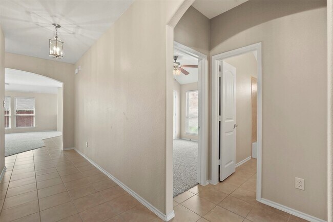 Foto del edificio - 1703 Twin Hills Way