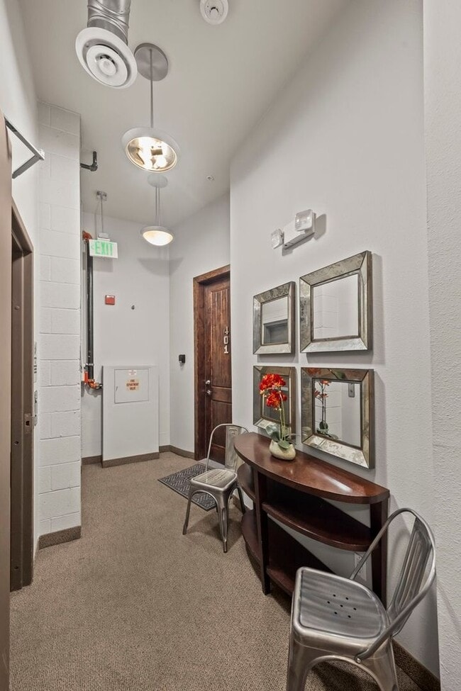 Building Photo - 2101 Larimer St