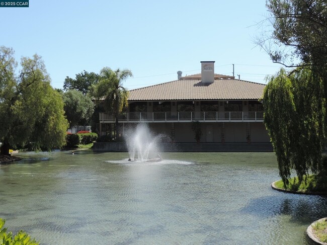 Building Photo - 310 N Civic Dr