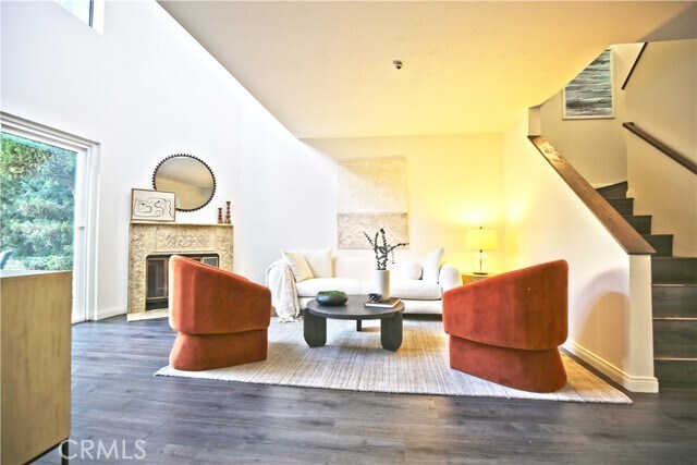 Foto del edificio - 302 N Granada Ave