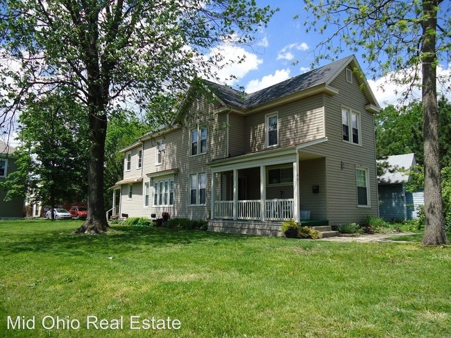 Building Photo - 2445 East Ave