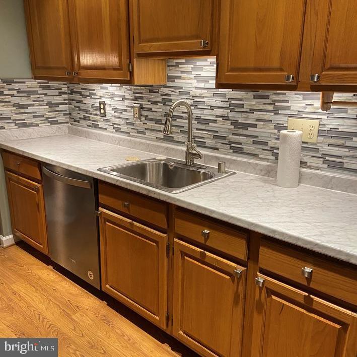 Primary Photo - 14618 Cambridge Cir