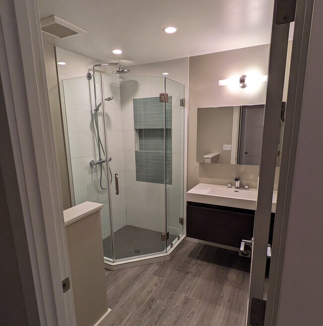 521 Malden Ave E Unit 1, Seattle, WA 98112 Apartments in Seattle, WA