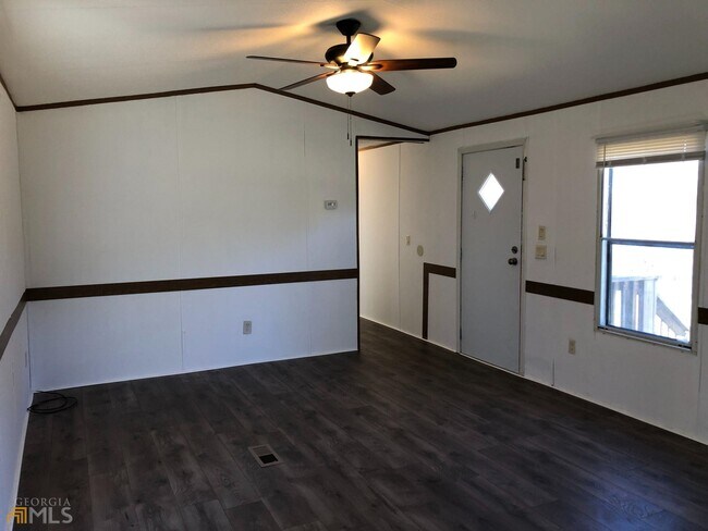 Building Photo - 1560 Grindle Bridge Rd