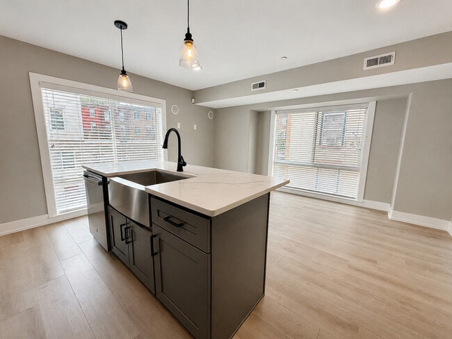 Foto del edificio - 809 N 17th St