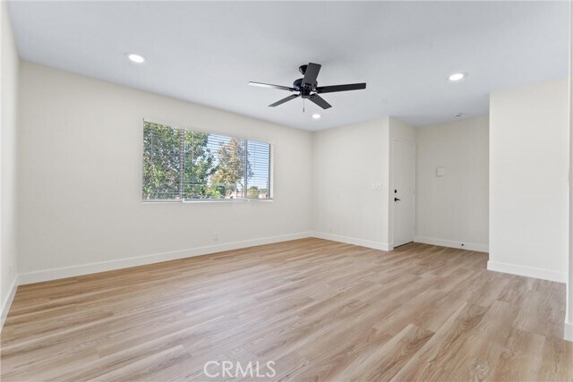 Building Photo - 1382 Vía Santiago