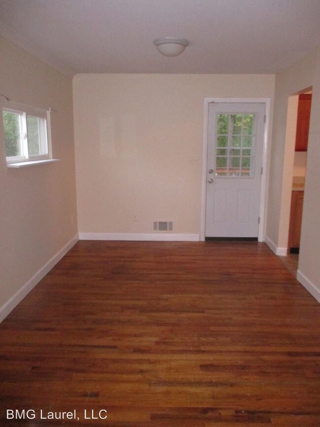 Building Photo - 410 Arbor Dr