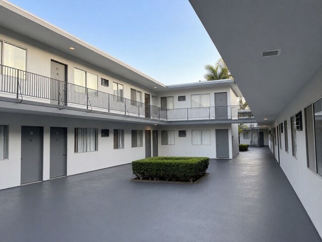 Building Photo - JUST REDUCED! Renovated Studio | Parking Included | $1,499