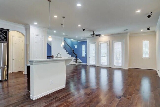 Foto del edificio - 5505 Zoemark Ln