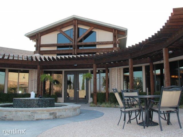 Foto del edificio - 701 Leora Ln