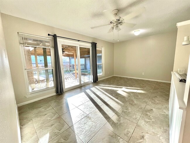 Building Photo - 307 Whitecap Dr