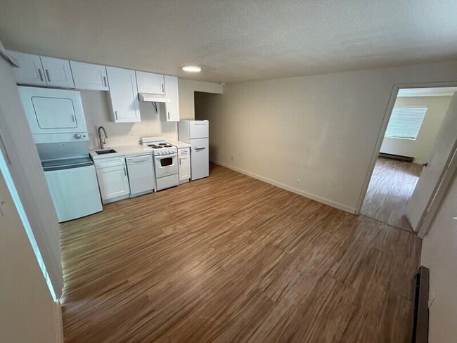 Foto del edificio - 9742 6th Ave NW