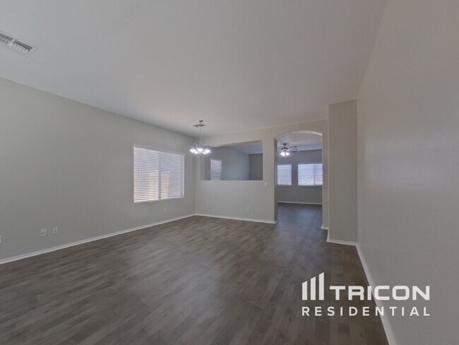 Foto del edificio - 6923 S 50th Dr