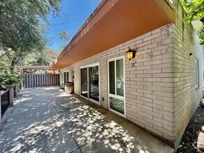 Building Photo - 25005 Glen Ivy Rd