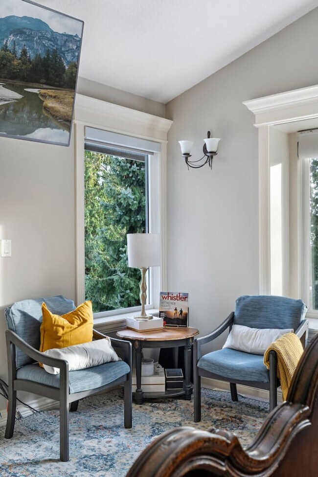 Building Photo - 935 Sauve Ct