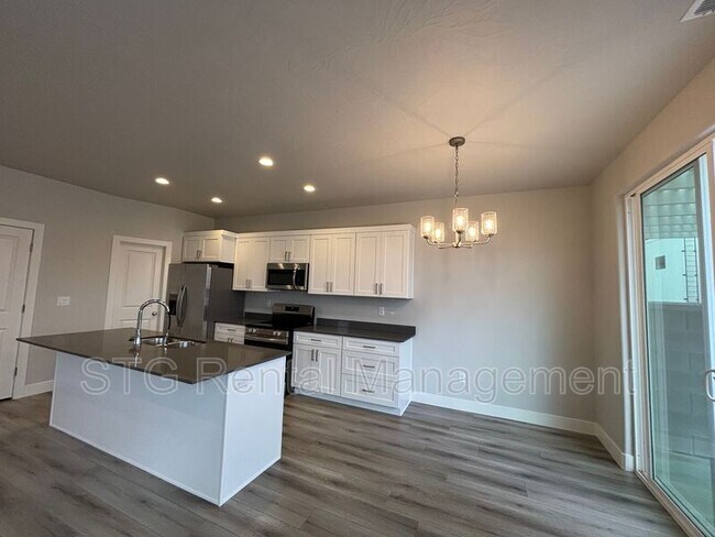 Building Photo - 1085 S 4380 W