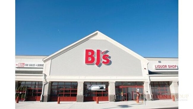 Building Photo - 3424 Irwin Ave