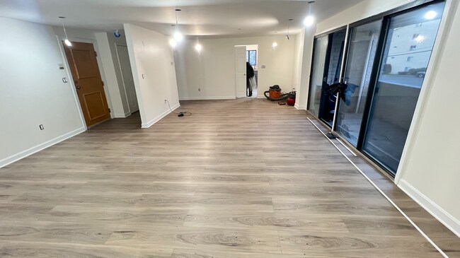 Foto del edificio - 295 W Wyoming Ave