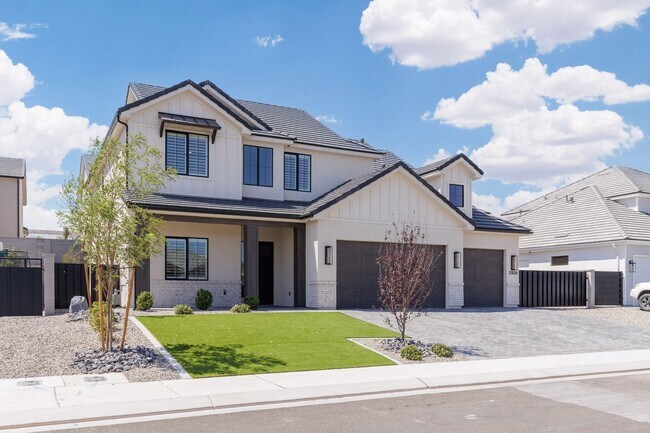 Building Photo - 2926 Naboo Ln
