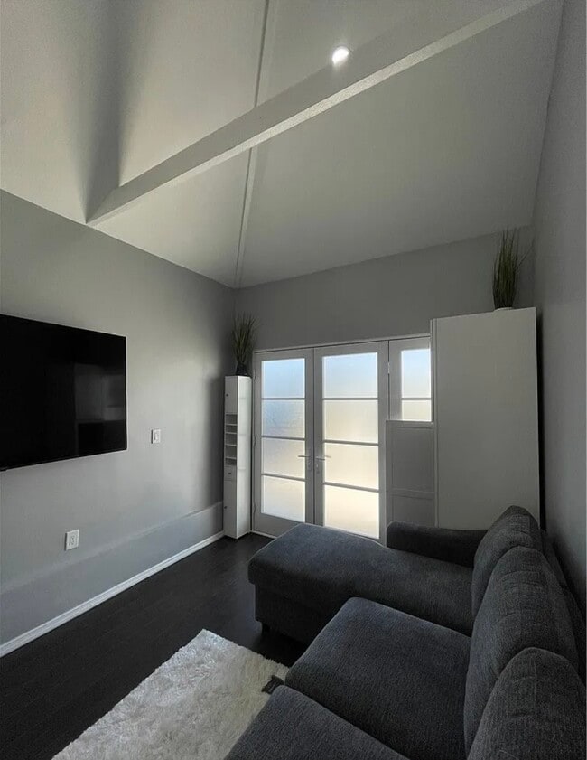 Foto del edificio - 3502 Dow Ave