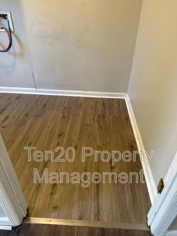 Foto del edificio - 3249 Jottings Dr