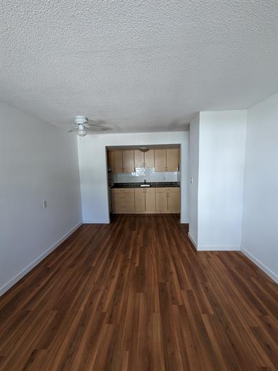 Photo du bâtiment - 639-639 Constance Ave