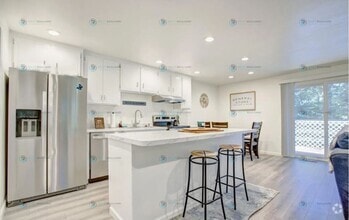 Building Photo - 740 Tina Ct