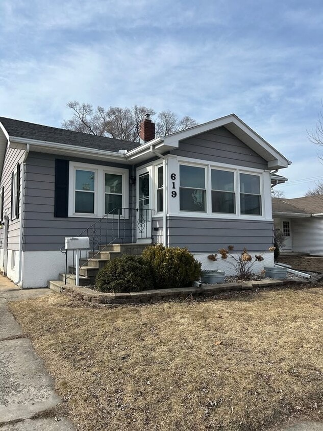 Front of house - 619 Northern Ave