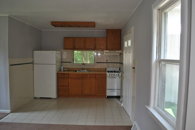 Kitchen Open to Living Room - 1412 Farragut St