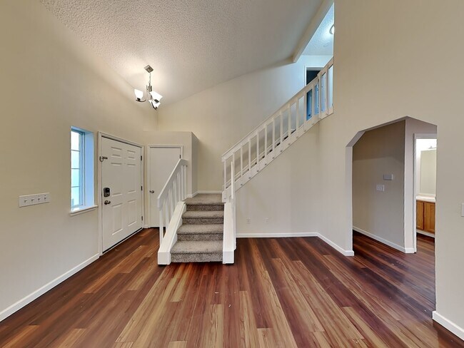 Building Photo - 4117 Ashcroft Ave
