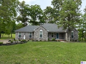 Building Photo - 608 Birch Dr.