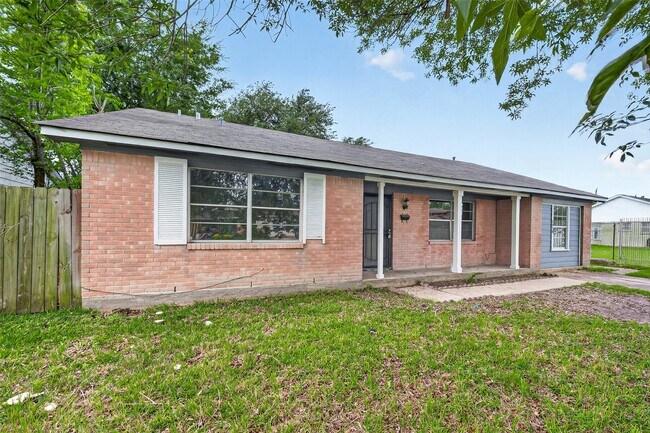Foto del edificio - 3918 Tavenor Ln