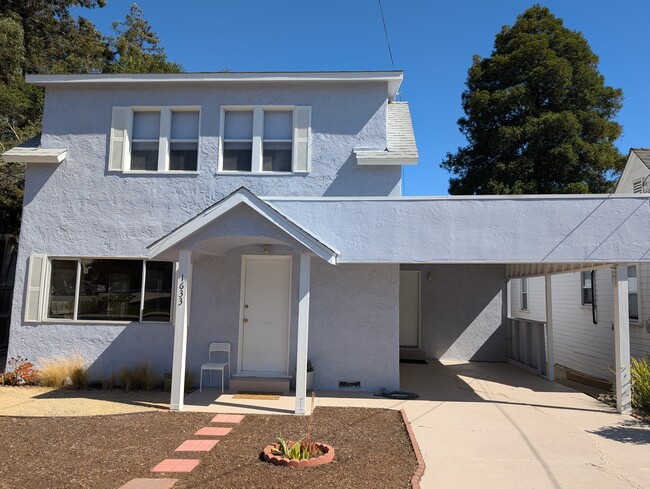 Building Photo - 1633 Mill St