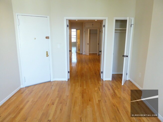 Foto del edificio - 724 Bergen St