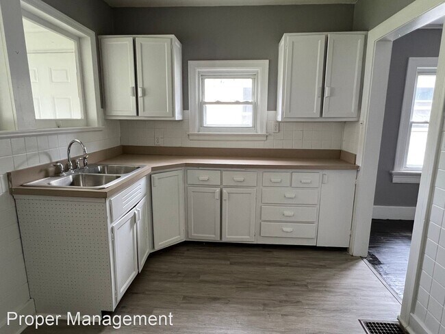 Building Photo - 2 br, 1 bath House - 204 Fernwood Ave