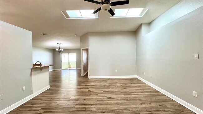 Building Photo - 16019 Buxley Ct