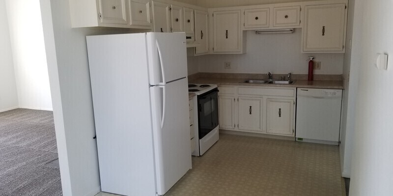 Primary Photo - 310 Bolin St