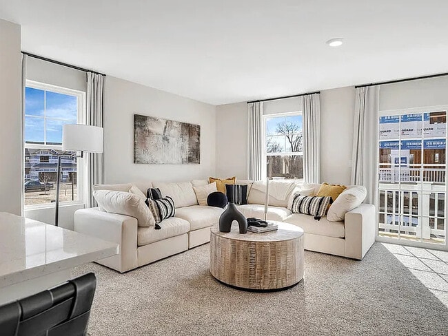 Foto del edificio - 367 Bridgeview Ct