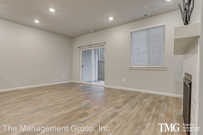 Building Photo - 3 br, 2.5 bath House - 2415 S Trail View C...