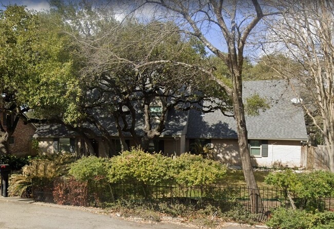 Building Photo - 259 Rockhill Dr