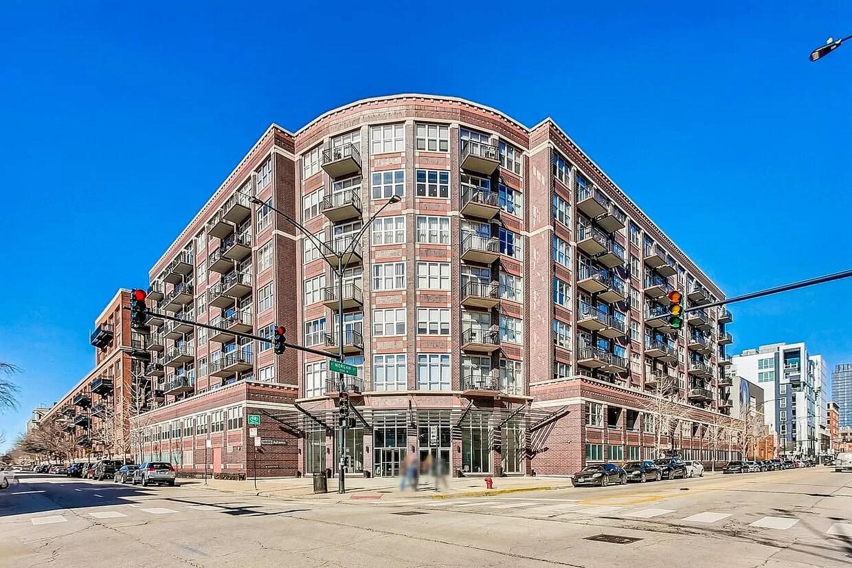 1000 W Adams St Unit 319, Chicago, IL 60607 Condo for Rent in Chicago