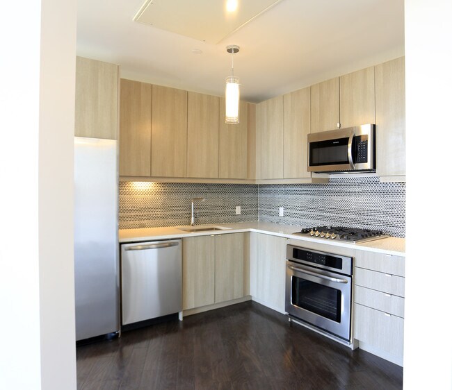 COCINA 2hab - Glasshouse 250 S Central Park Ave