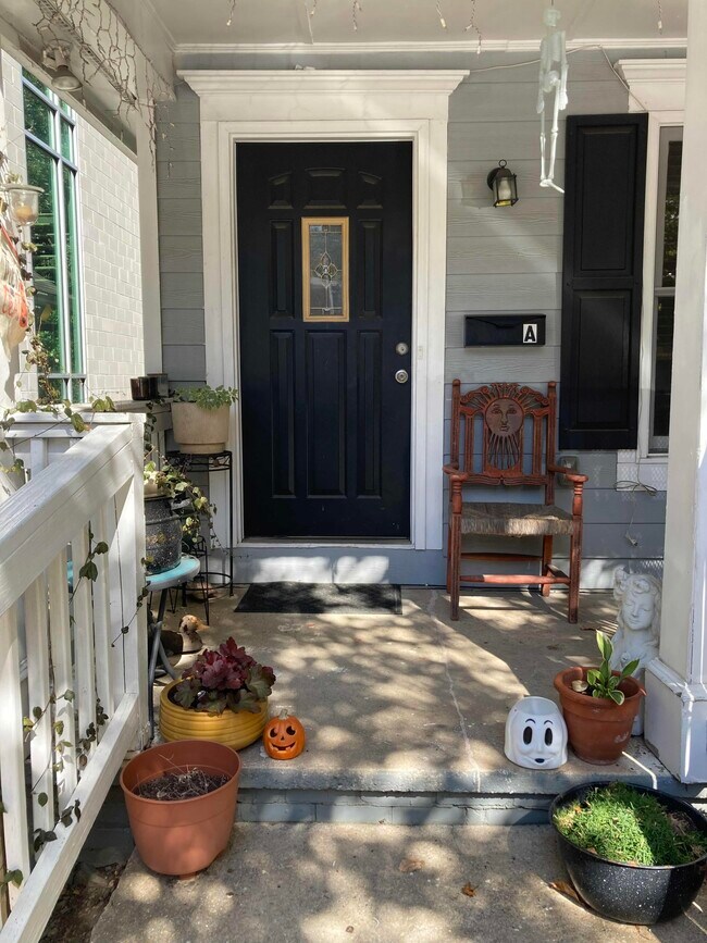 Entry (Front Porch) - 618 Irwin Street Northeast