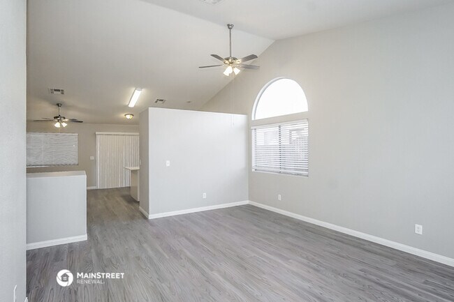 Building Photo - 825 Fuerte Ct