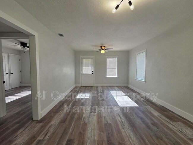 Foto del edificio - 1613 S Lincoln Ave