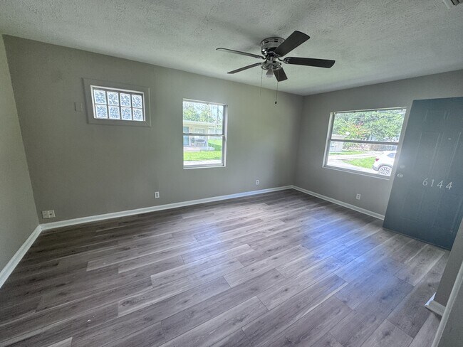 Building Photo - 6144 Catoma St