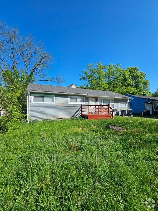 Building Photo - 11410 Palmer Ave