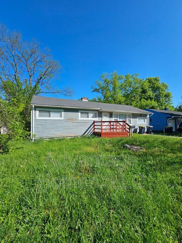 Building Photo - 11410 Palmer Ave